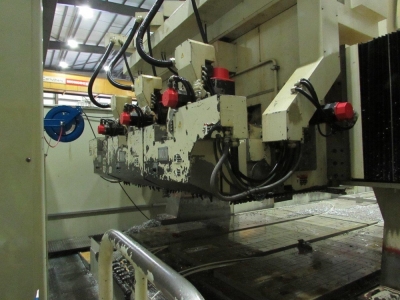 SNK 5 axis / 5 ejes Gantry 3 x head/cabezales