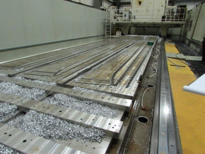 SNK 5 axis / 5 ejes Gantry 3 x head/cabezales